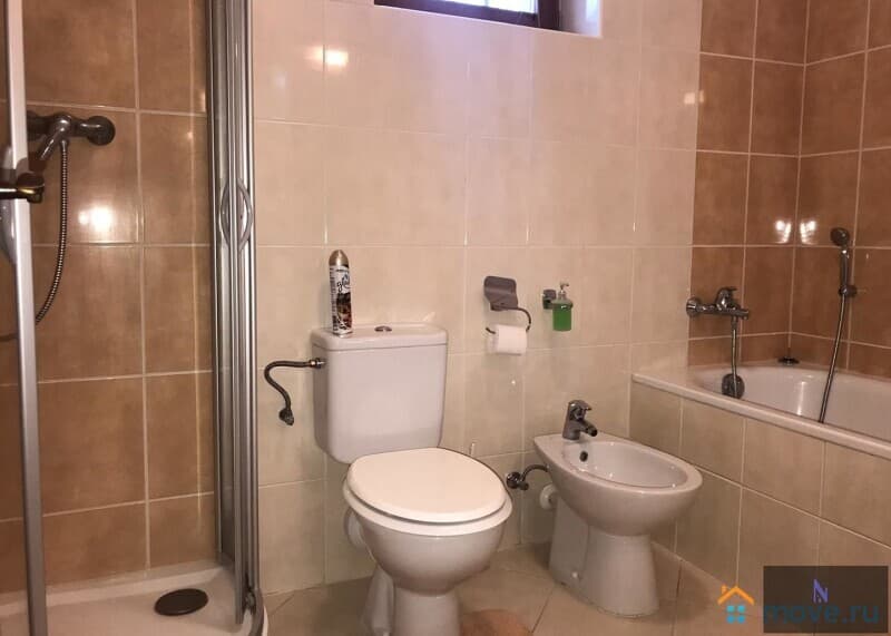 дом, 180 м², 5 соток