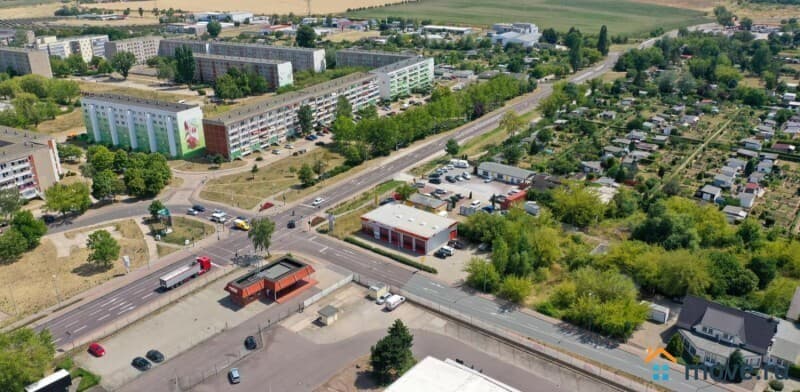 нежилое здание, 348 м²