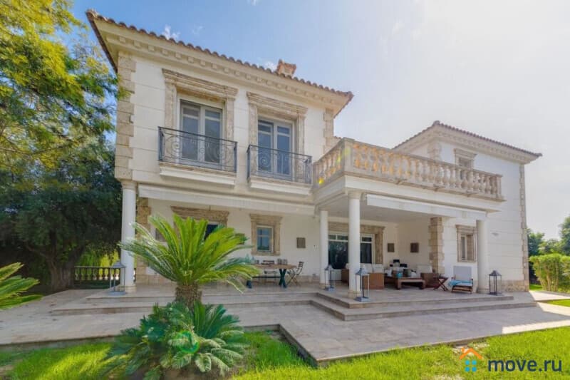 вилла, 1200 м², 43 сотки