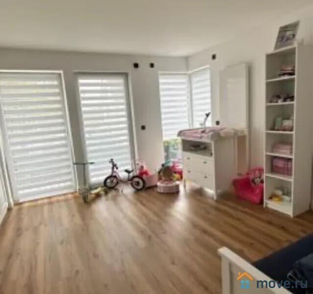 5-комн. квартира, 180 м²