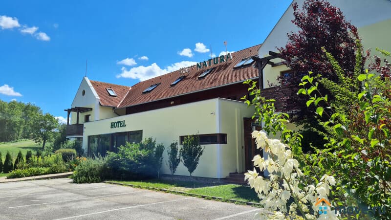 гостиница, 900 м²