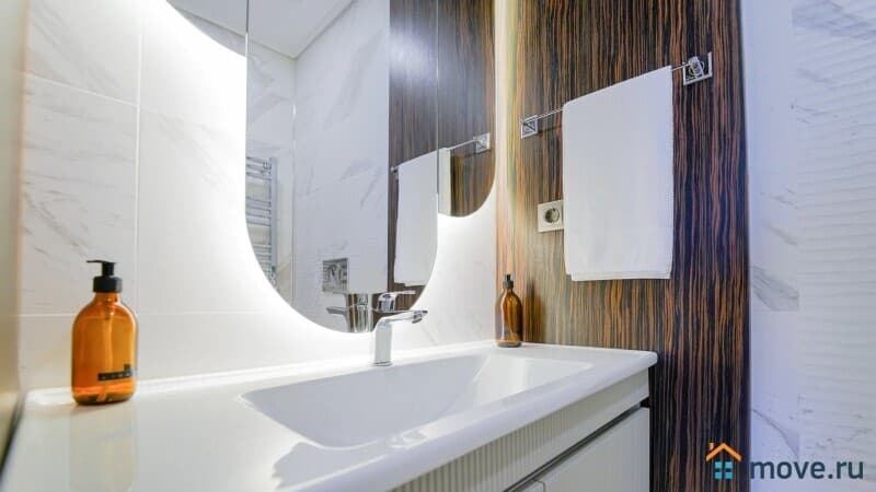 4-комн. квартира, 300 м²