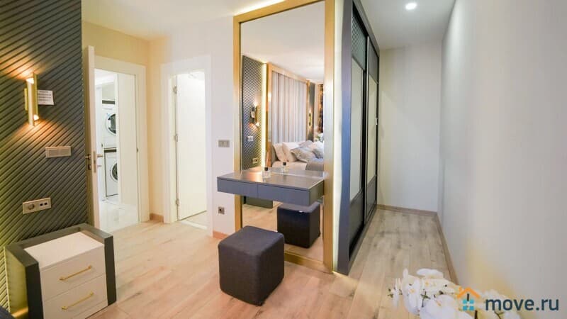 4-комн. квартира, 299 м²