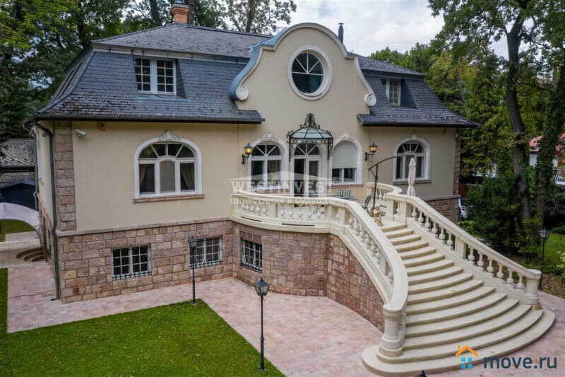 вилла, 600 м², 18 соток