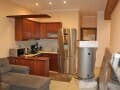 Продажа двухкомнатной квартиры, 48 м², этаж 2 из 5. Фото 1