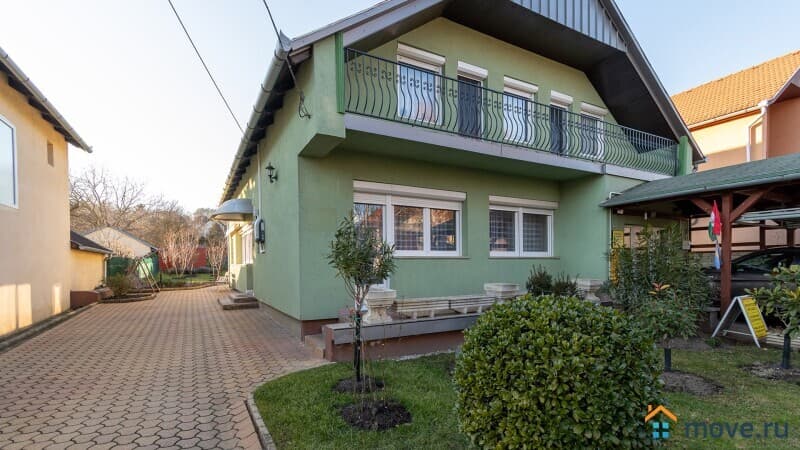 дом, 160 м², 6 соток