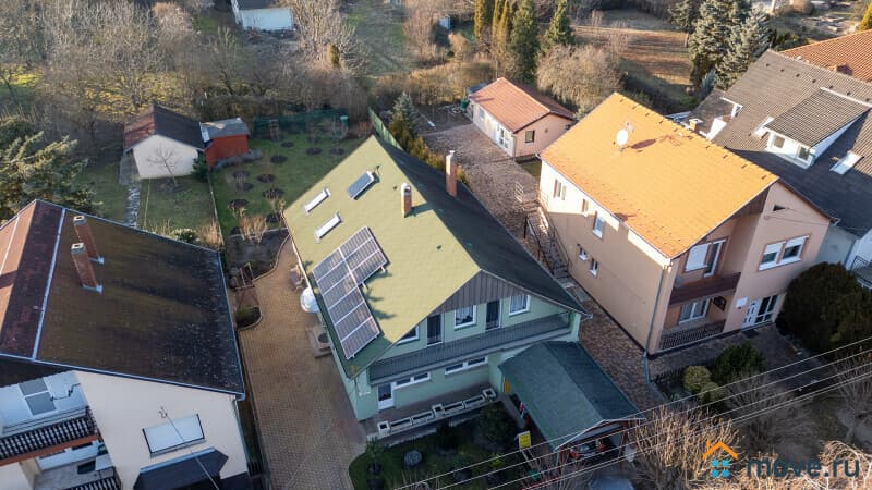 дом, 160 м², 6 соток