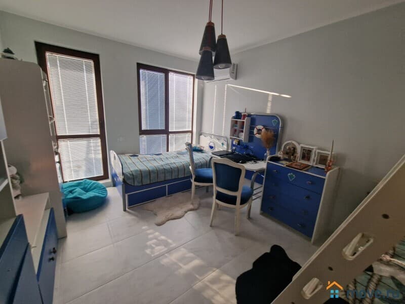 4-комн. квартира, 170 м²