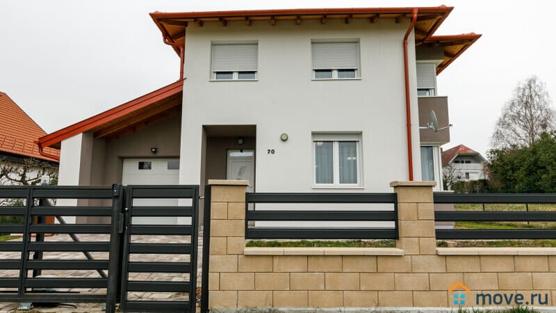 дом, 184 м², 7 соток