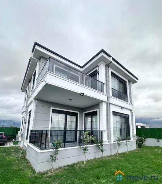 вилла, 250 м², 4 сотки