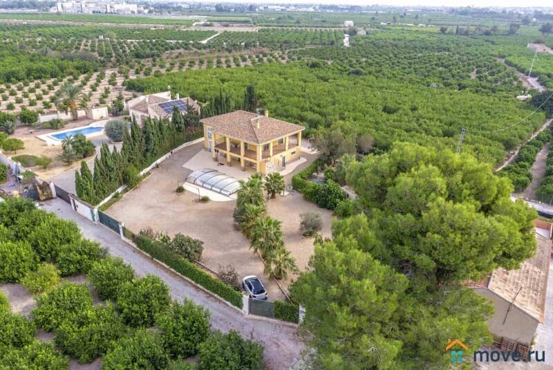 вилла, 358 м², 26 соток