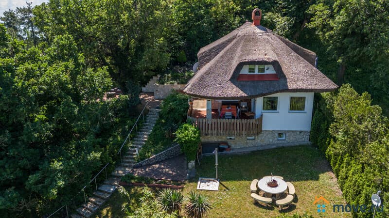 дом, 120 м², 8 соток