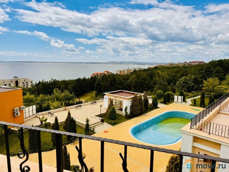 2-комн. квартира, 90 м²