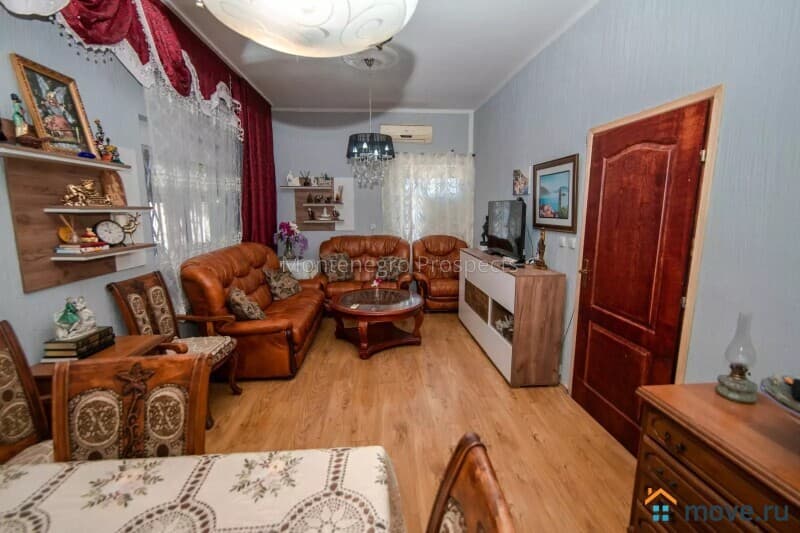 дом, 190 м², 4 сотки