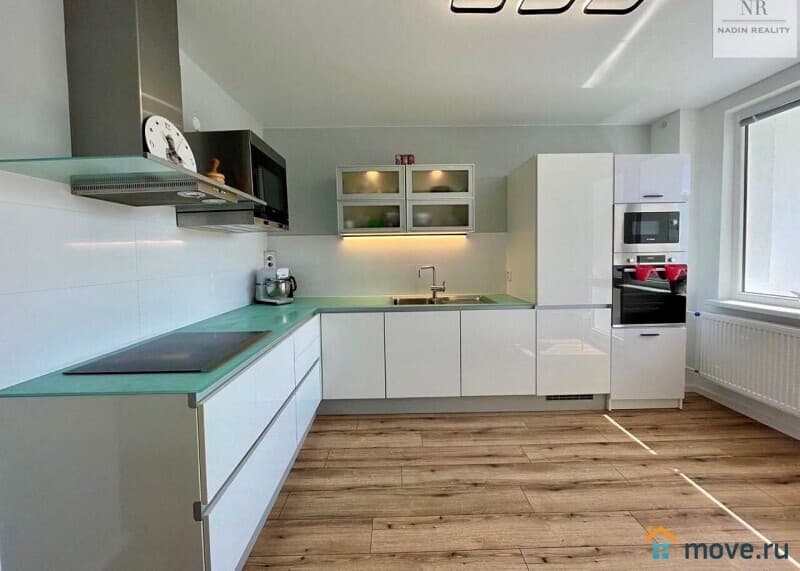 5-комн. квартира, 105 м²
