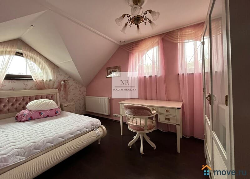 вилла, 260 м², 14 соток