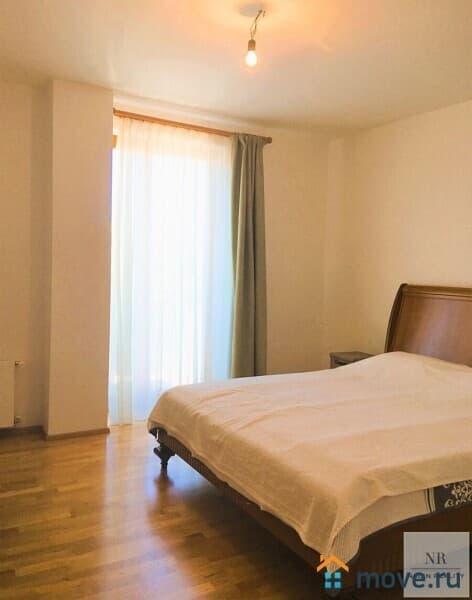4-комн. квартира, 135 м²