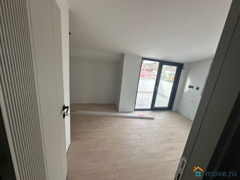 4-комн. квартира, 145 м²
