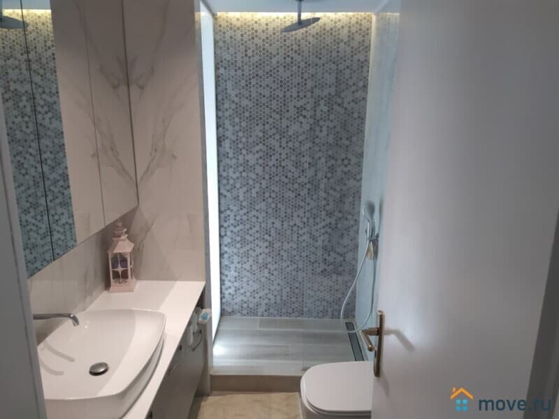 5-комн. квартира, 146 м²