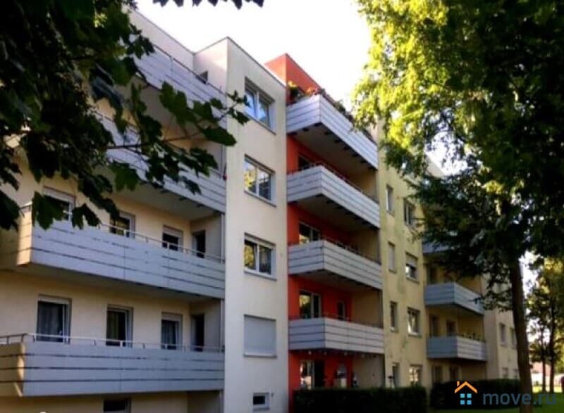 отдельное здание, 6710 м²