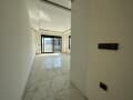 Продается двухкомнатная квартира, 58 м², этаж 2 из 8. Фото 3