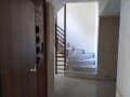 Продать трехкомнатную квартиру, 76 м², этаж 3 из 5. Фото 2
