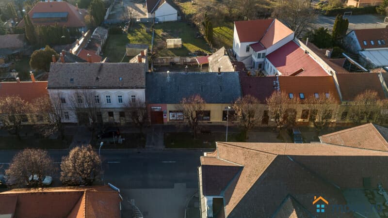 отдельное здание, 340 м²