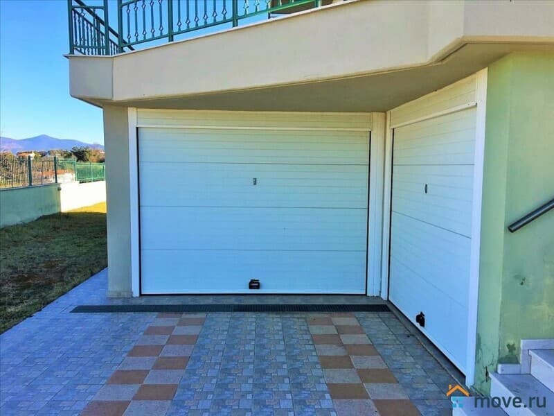 коттедж, 400 м²
