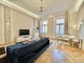 Купить четырехкомнатную квартиру, 124 м², этаж 4 из 5. Фото 1