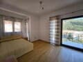 Купить трехкомнатную квартиру, 107 м², этаж 4 из 5. Фото 2