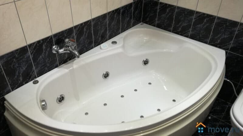 коттедж, 305 м²