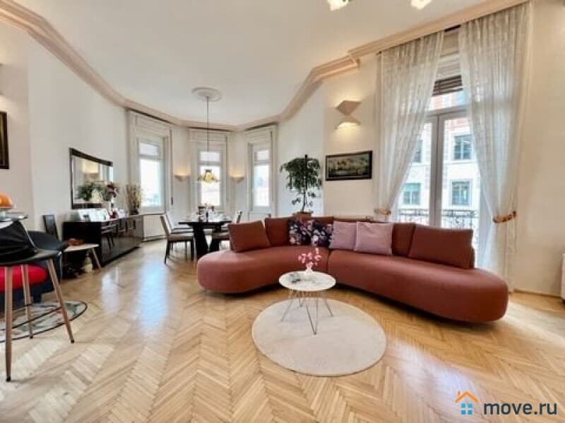 3-комн. квартира, 134 м²