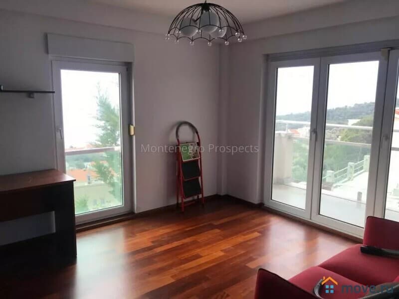 4-комн. квартира, 142 м²