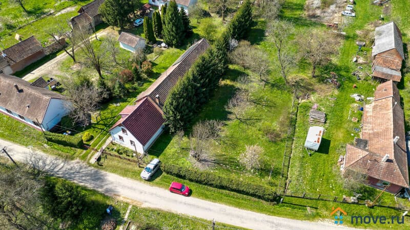 дом, 250 м²