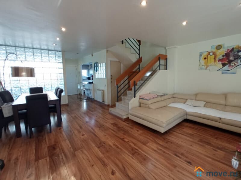 таунхаус, 150 м²
