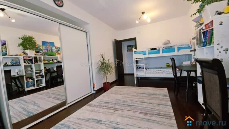 4-комн. квартира, 151 м²