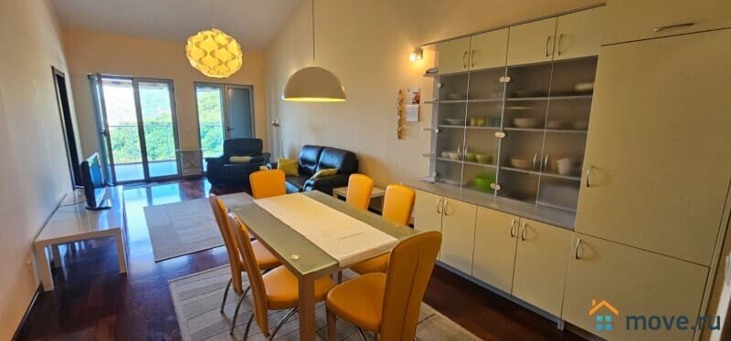 3-комн. квартира, 93 м²