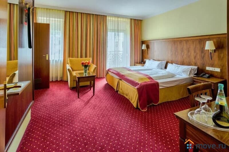 гостиница, 4600 м²