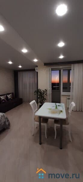 студия, 50 м²