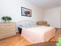 Сдается в аренду посуточно однокомнатная квартира, 39 м², этаж 2 из 10. Фото 1