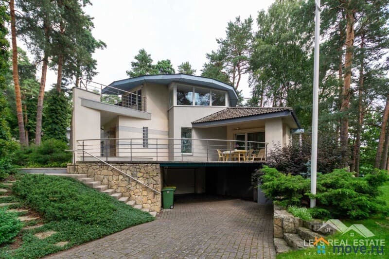 особняк, 453 м²