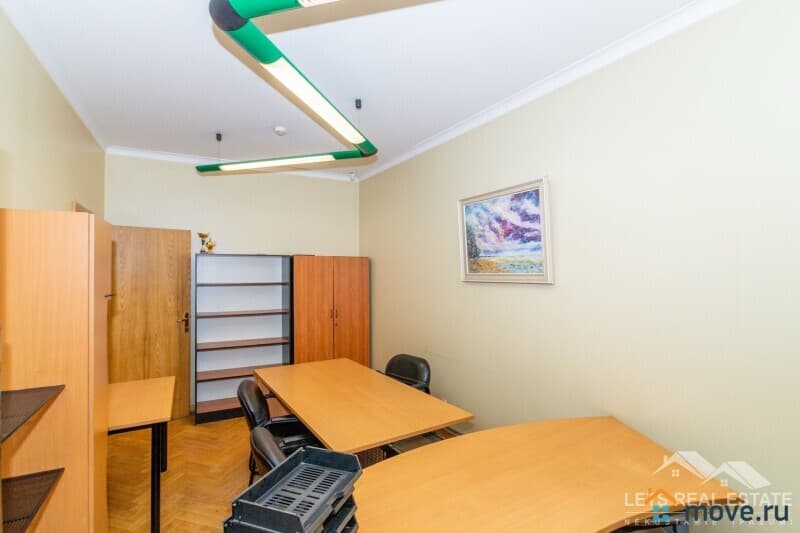 офис, 16.3 м²
