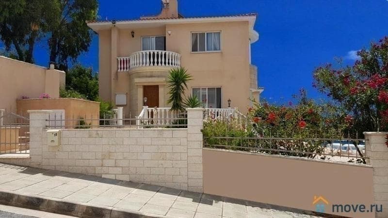 вилла, 256 м², 6 соток