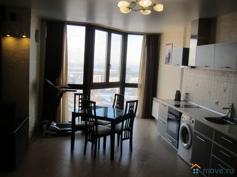 студия, 60 м²