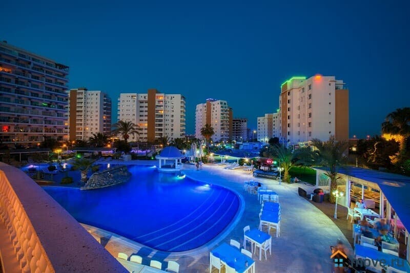 студия, 52 м²