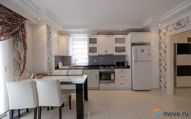3-комн. апартаменты, 100 м²