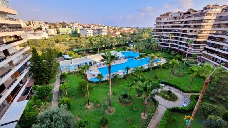 3-комн. апартаменты, 130 м²