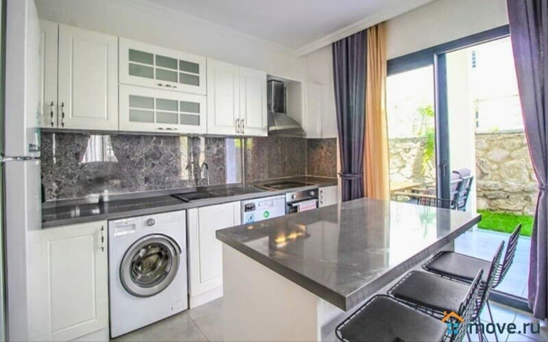 4-комн. апартаменты, 135 м²
