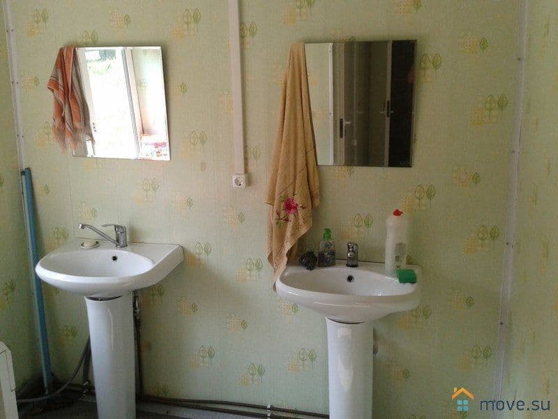 дом, 80 м²