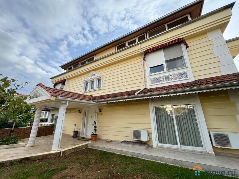 вилла, 450 м², 10.14 га